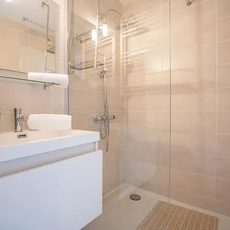 Ulysse Plage-5 By Interhome Apartmán